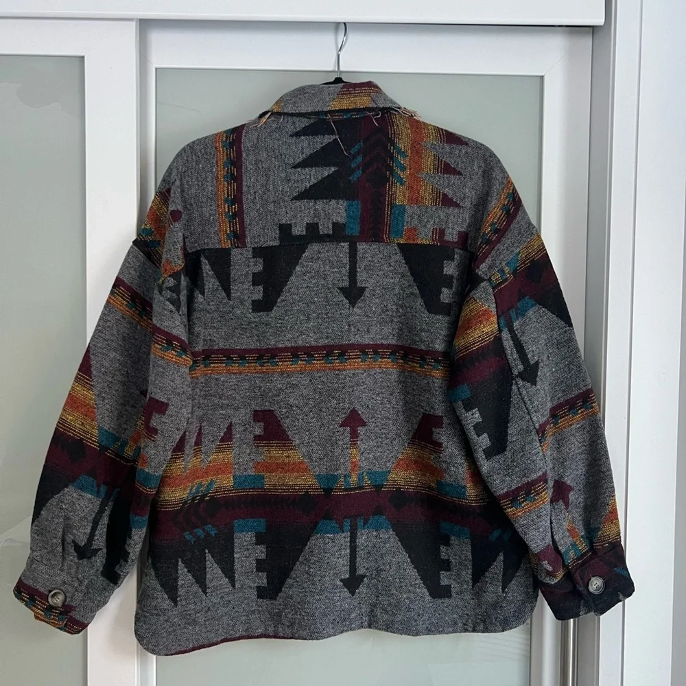 New In Aztec Tribal Shacket Jacket - Picture 11 of 11